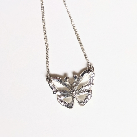 Avon Butterfly Necklace - Picture 9 of 12